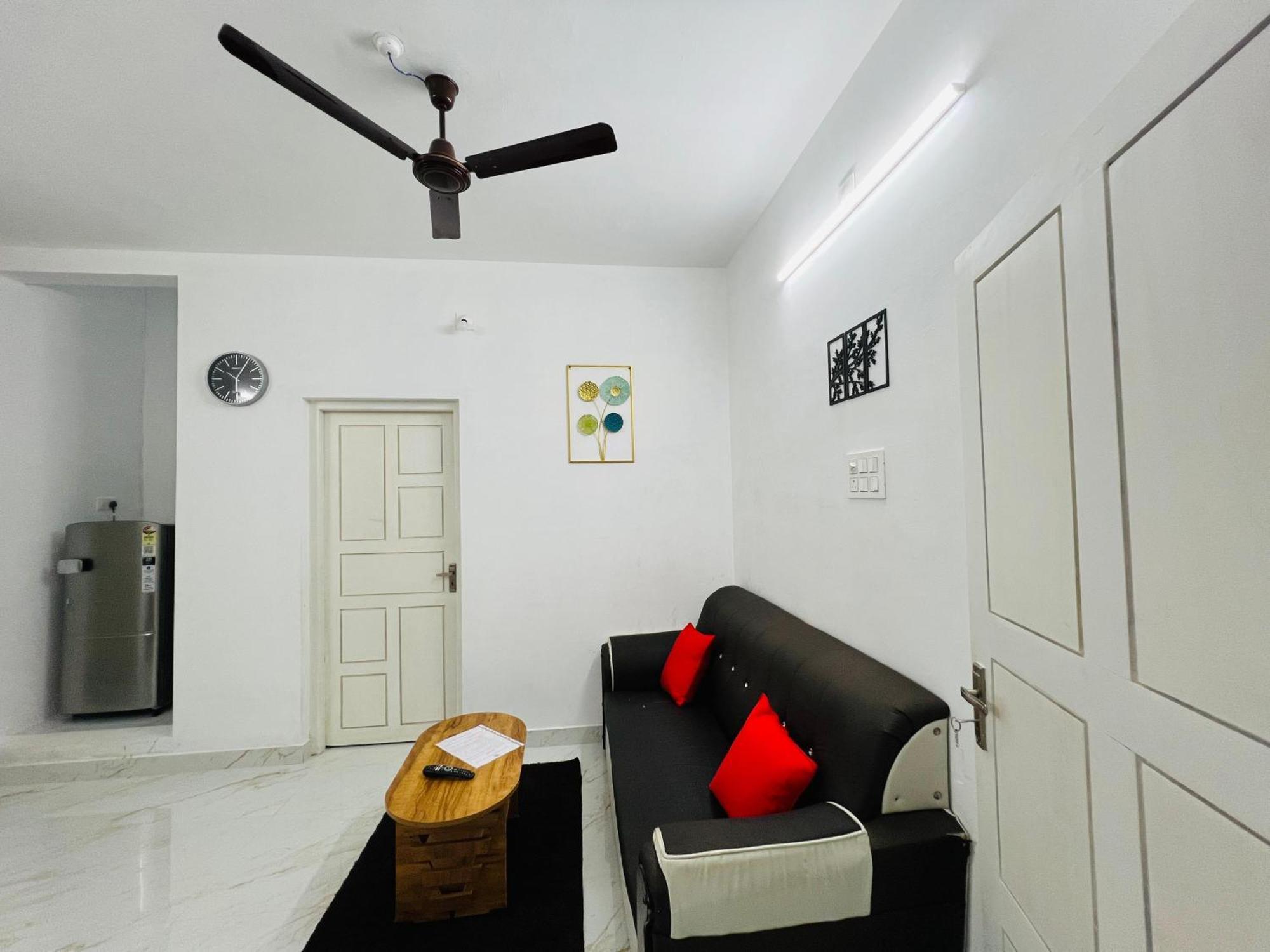 Thanniyam Furnished 2 Bhk Family Apartments Near Triprayar Shree Rama Temple - Beevees Homes Thriprayar מראה חיצוני תמונה